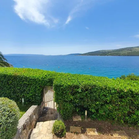 Beach Apartment More *