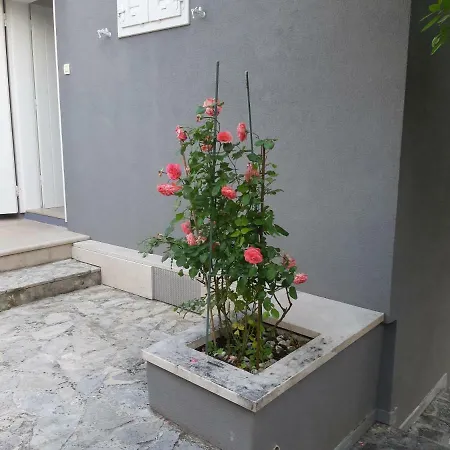 Beach Apartment More Seget Vranjica