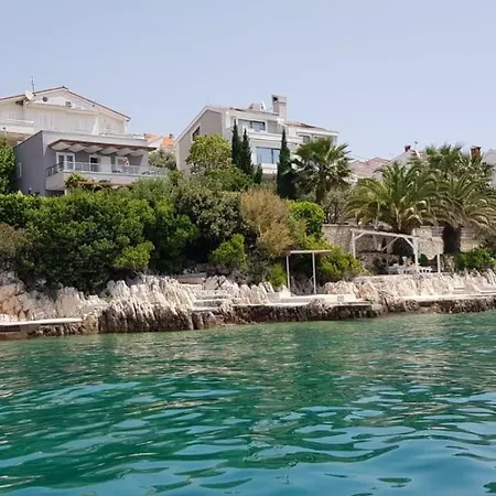 Apartment Beach Apartment More Seget Vranjica