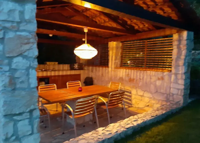Beach Apartment More Seget Vranjica