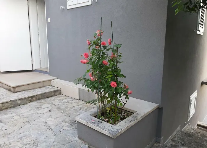Beach Apartment More Seget Vranjica